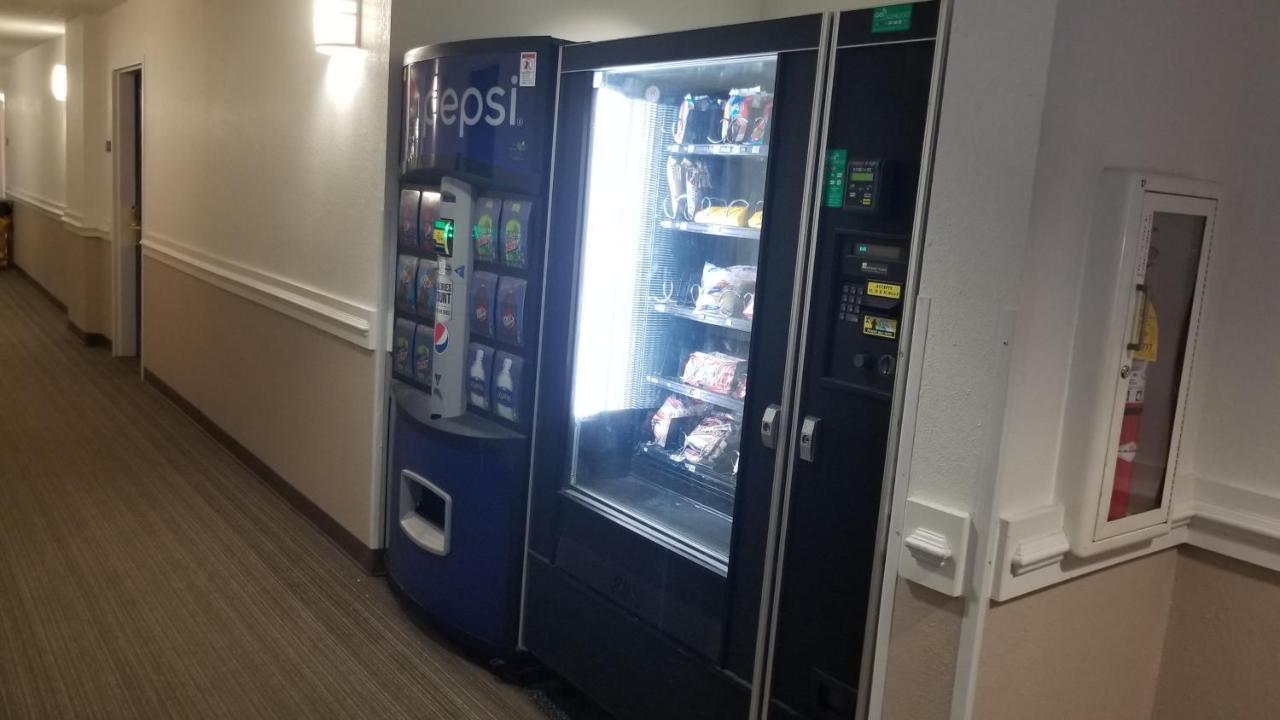 Intown Suites Extended Stay Minneapolis Mn - バーンズビル エクステリア 写真