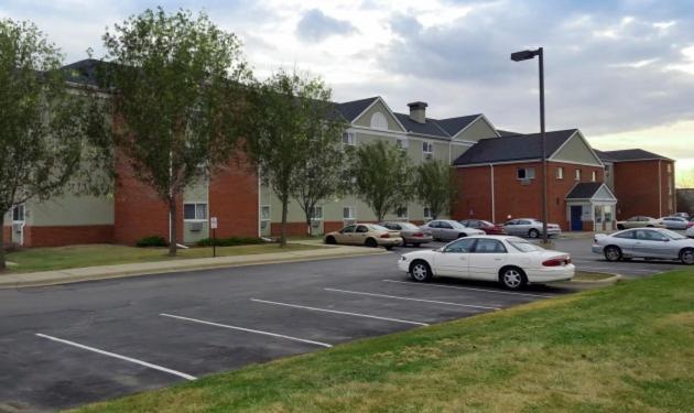 Intown Suites Extended Stay Minneapolis Mn - バーンズビル エクステリア 写真