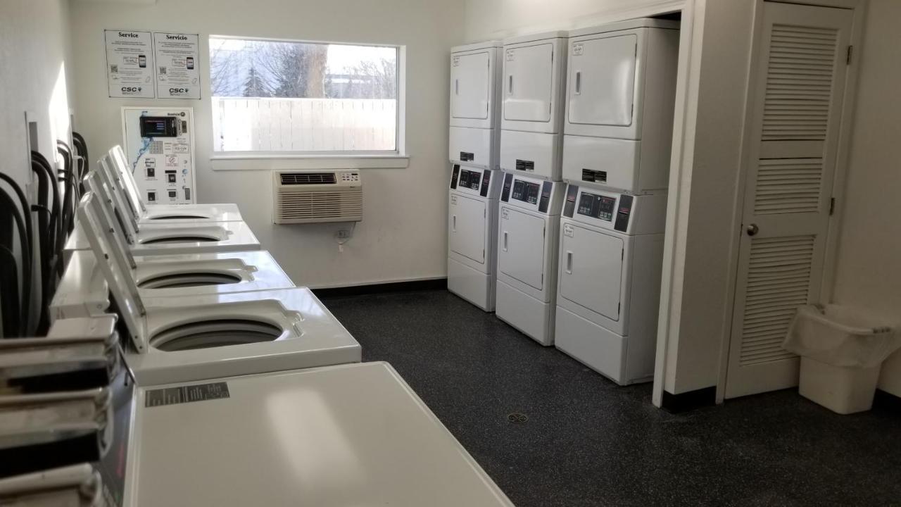 Intown Suites Extended Stay Minneapolis Mn - バーンズビル エクステリア 写真
